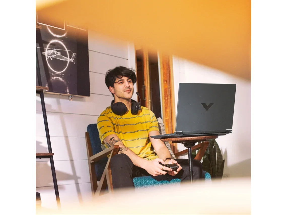 Portátil HP 15FA0057 (15,6'' - Intel Core i7-12650H - RAM: 16 GB - 512 GB - NVIDIA GeForce RTX 3050)